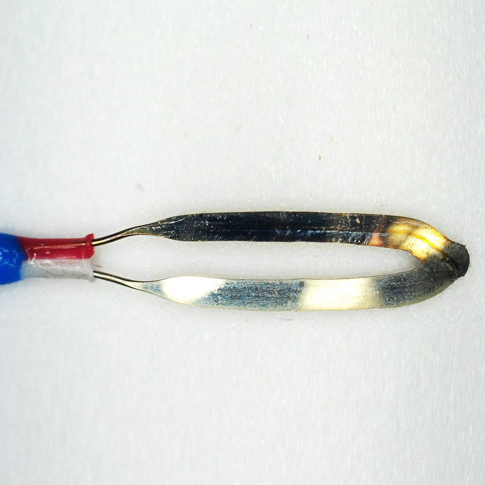 Ultra-thin thermocouples